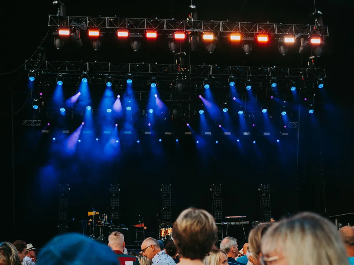 A Local's Guide to Norfolk's Summer Concert Series: Seating, Weather, and Free Events